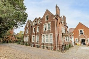 New Dover Road, Canterbury